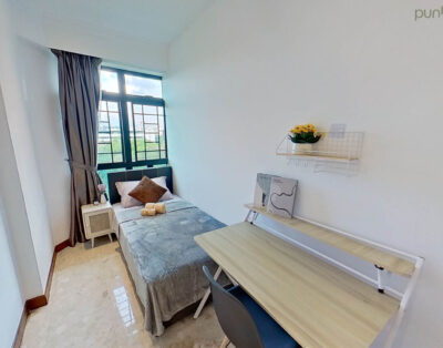 Eastvale | DR5 | Common Room